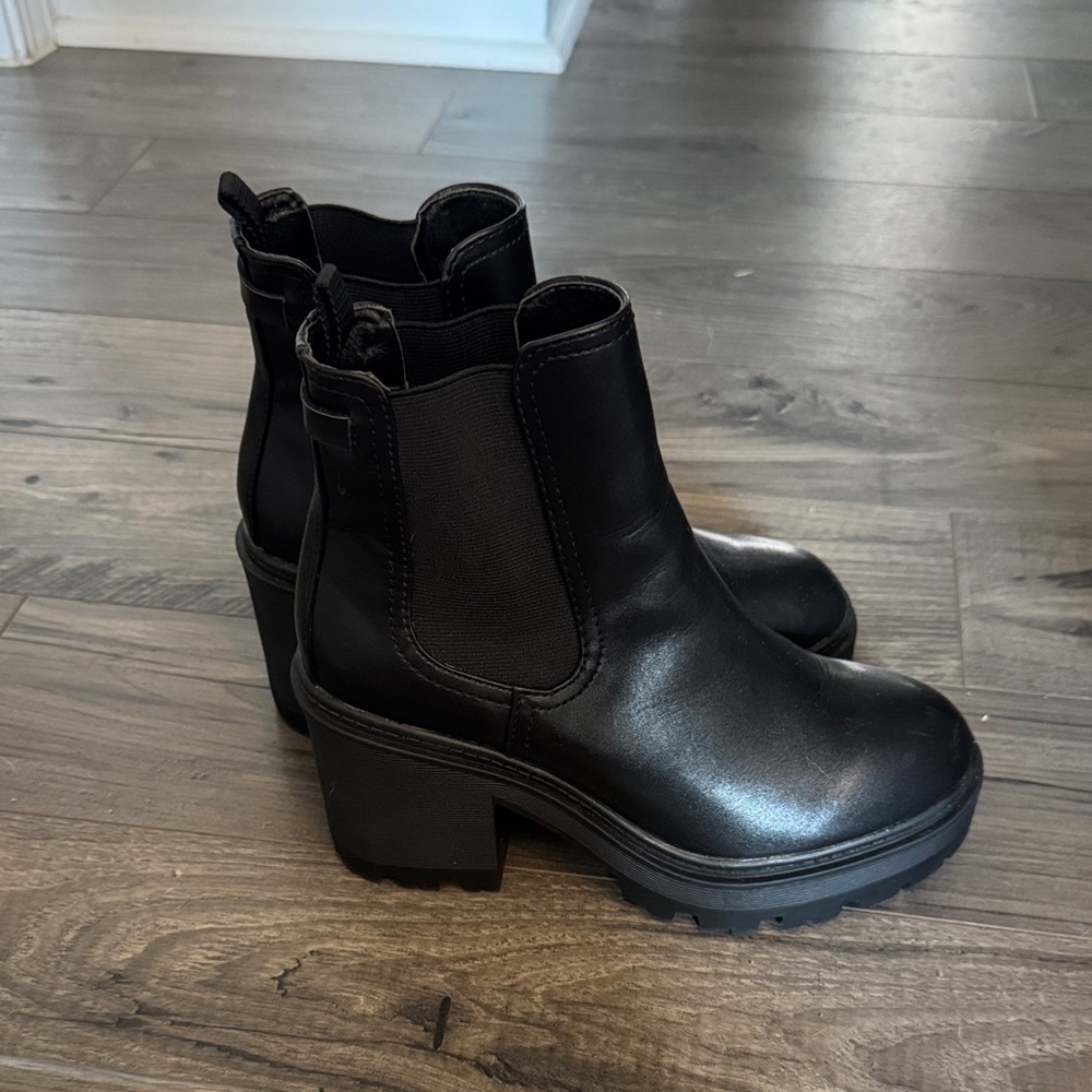 Urban Outfitters Black Ankle Boots